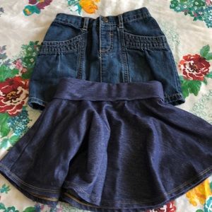 Two Old navy 4T skirt bundle/lot.